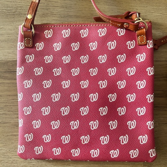 Dooney & Bourke Washington Nationals Crossbody Bag, MLB- EUC - Picture 8 of 10